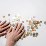 Faut-il encore ouvrir un PEA en 2025 ?